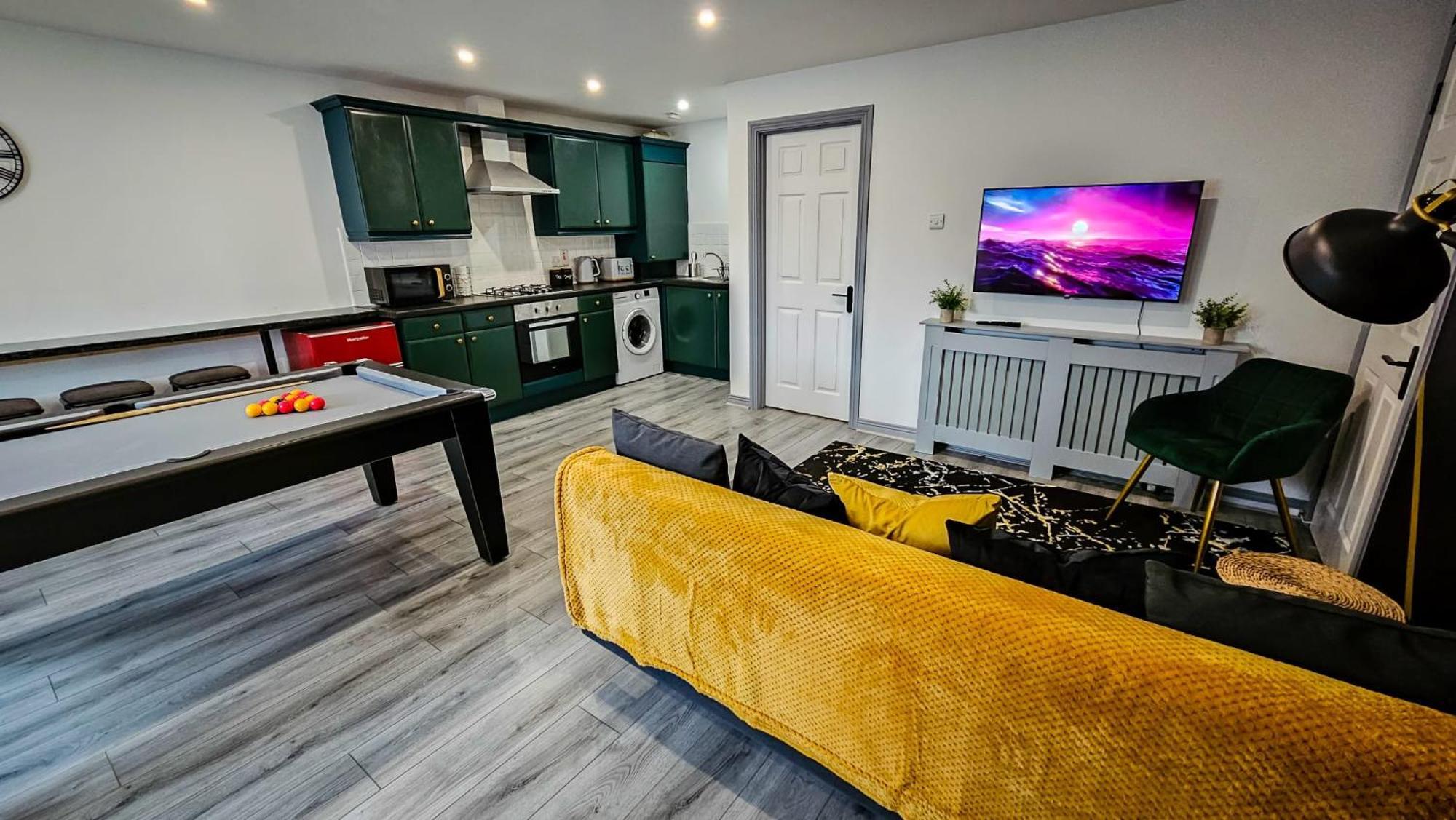 Modern City Centre Apartment Belfast Exterior photo
